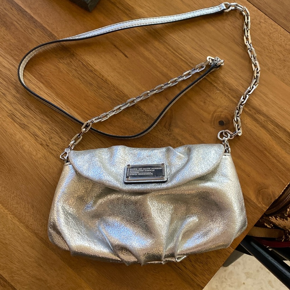 never worn before marc jacob’s cross body bag